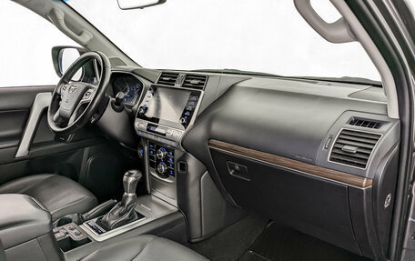 Toyota Land Cruiser Prado 150 рестайлинг 2, 2021 год, 6 700 000 рублей, 11 фотография