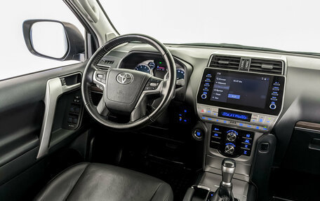 Toyota Land Cruiser Prado 150 рестайлинг 2, 2021 год, 6 700 000 рублей, 30 фотография