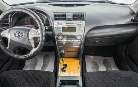Toyota Camry, 2006 год, 999 000 рублей, 10 фотография