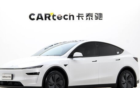 Tesla Model Y I, 2025 год, 7 863 000 рублей, 1 фотография