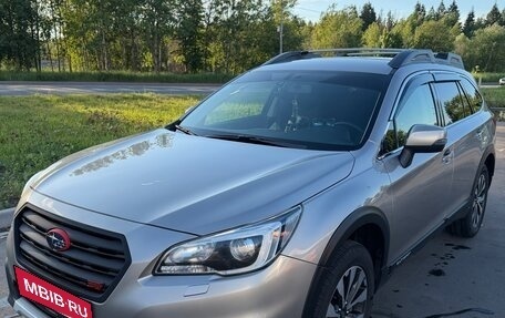 Subaru Outback IV рестайлинг, 2017 год, 2 700 000 рублей, 1 фотография