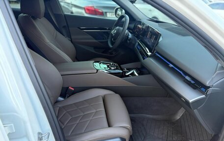 BMW 5 серия, 2024 год, 5 250 000 рублей, 13 фотография