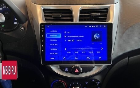 Hyundai Solaris II рестайлинг, 2014 год, 895 000 рублей, 13 фотография