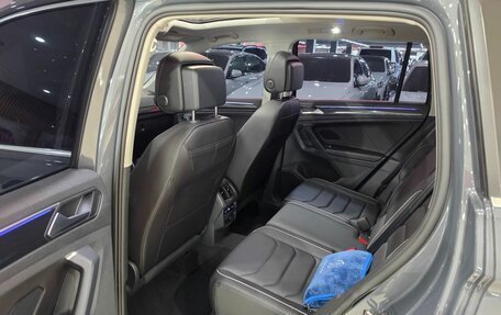 Volkswagen Tiguan II, 2022 год, 4 400 000 рублей, 11 фотография
