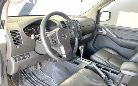 Nissan Navara (Frontier), 2008 год, 1 090 000 рублей, 10 фотография