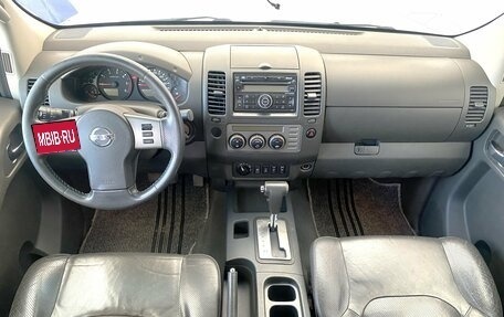 Nissan Navara (Frontier), 2008 год, 1 090 000 рублей, 12 фотография