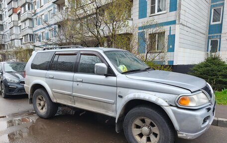 Mitsubishi Pajero Sport II рестайлинг, 2006 год, 400 000 рублей, 3 фотография