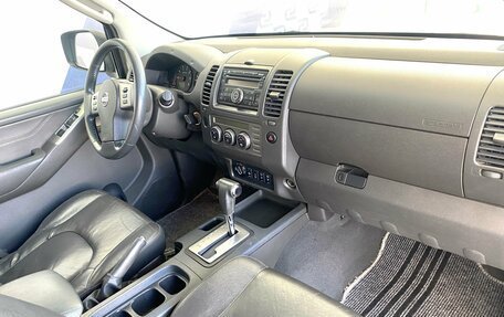 Nissan Navara (Frontier), 2008 год, 1 090 000 рублей, 15 фотография