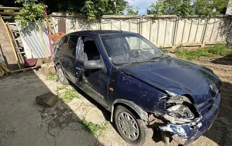 Renault Clio III, 2000 год, 65 000 рублей, 12 фотография