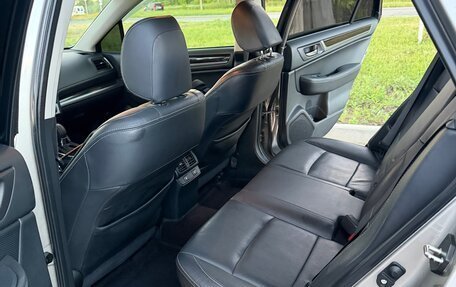 Subaru Outback IV рестайлинг, 2017 год, 2 700 000 рублей, 17 фотография
