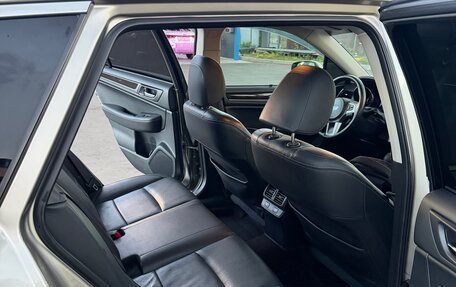 Subaru Outback IV рестайлинг, 2017 год, 2 700 000 рублей, 19 фотография