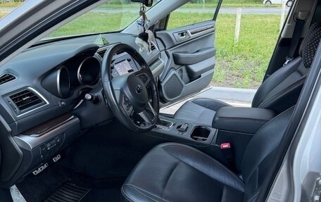 Subaru Outback IV рестайлинг, 2017 год, 2 700 000 рублей, 13 фотография