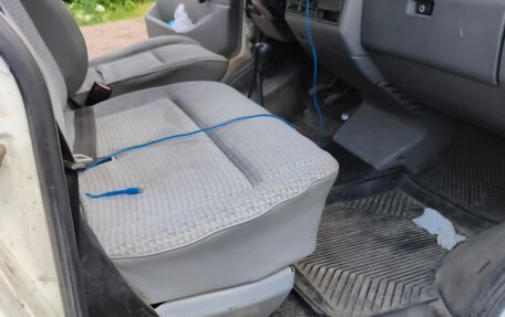 Volkswagen Caravelle T4, 1993 год, 400 000 рублей, 6 фотография