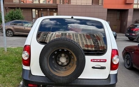 Chevrolet Niva I рестайлинг, 2020 год, 650 000 рублей, 2 фотография