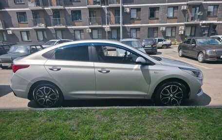 Hyundai Solaris II рестайлинг, 2017 год, 1 200 000 рублей, 4 фотография