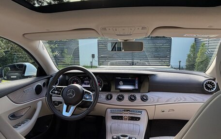 Mercedes-Benz E-Класс, 2019 год, 4 900 000 рублей, 3 фотография