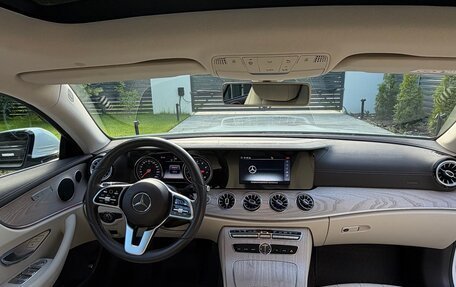 Mercedes-Benz E-Класс, 2019 год, 4 900 000 рублей, 20 фотография