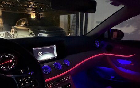 Mercedes-Benz E-Класс, 2019 год, 4 900 000 рублей, 21 фотография
