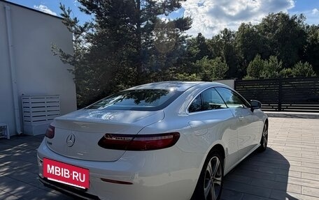 Mercedes-Benz E-Класс, 2019 год, 4 900 000 рублей, 17 фотография