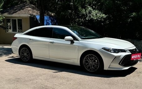 Toyota Avalon, 2022 год, 5 200 000 рублей, 2 фотография