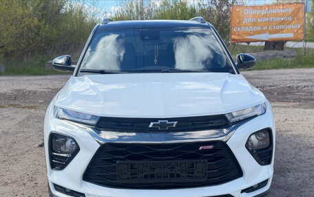 Chevrolet TrailBlazer, 2022 год, 1 900 000 рублей, 2 фотография