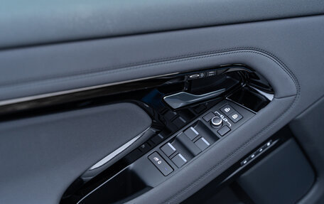 Land Rover Range Rover Evoque II, 2025 год, 6 700 000 рублей, 5 фотография