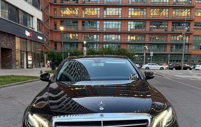 Mercedes-Benz E-Класс, 2020 год, 3 200 000 рублей, 1 фотография