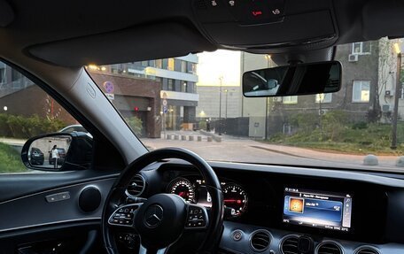 Mercedes-Benz E-Класс, 2020 год, 3 200 000 рублей, 13 фотография