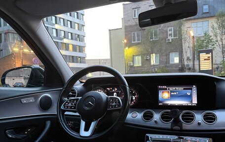Mercedes-Benz E-Класс, 2020 год, 3 200 000 рублей, 14 фотография