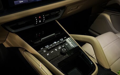 Porsche Cayenne III, 2025 год, 15 700 000 рублей, 15 фотография