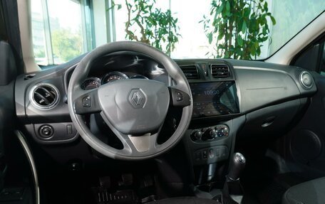 Renault Sandero II рестайлинг, 2017 год, 848 000 рублей, 9 фотография