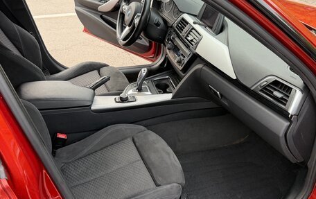 BMW 3 серия, 2017 год, 2 000 000 рублей, 15 фотография