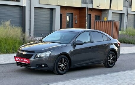 Chevrolet Cruze II, 2011 год, 320 000 рублей, 2 фотография