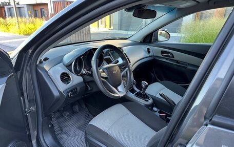 Chevrolet Cruze II, 2011 год, 320 000 рублей, 14 фотография