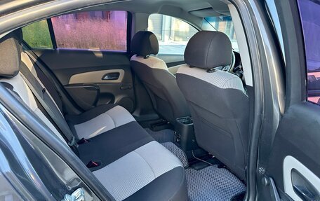 Chevrolet Cruze II, 2011 год, 320 000 рублей, 19 фотография