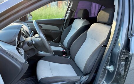 Chevrolet Cruze II, 2011 год, 320 000 рублей, 13 фотография