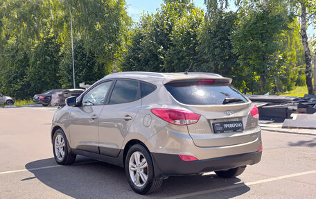 Hyundai ix35 I рестайлинг, 2011 год, 1 300 000 рублей, 11 фотография