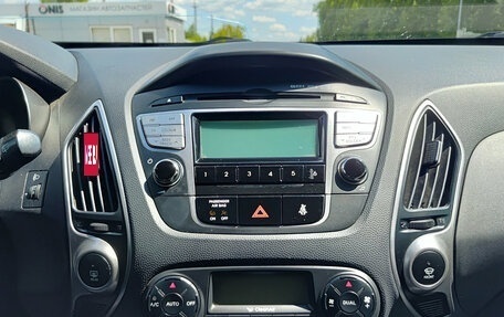 Hyundai ix35 I рестайлинг, 2011 год, 1 300 000 рублей, 19 фотография
