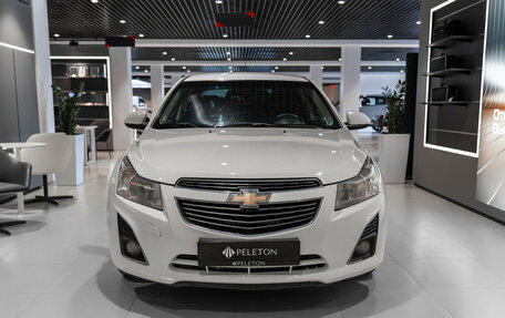 Chevrolet Cruze II, 2012 год, 675 000 рублей, 3 фотография