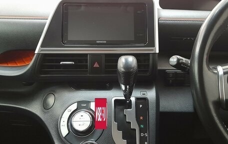 Toyota Sienta II, 2017 год, 1 199 000 рублей, 11 фотография