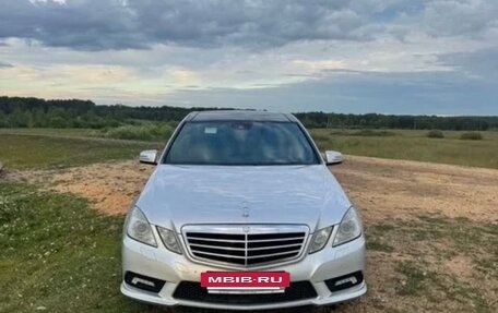 Mercedes-Benz E-Класс, 2010 год, 1 350 000 рублей, 3 фотография