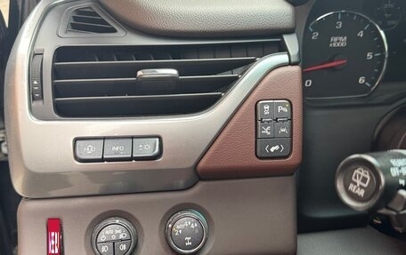 Chevrolet Tahoe IV, 2017 год, 3 950 000 рублей, 10 фотография