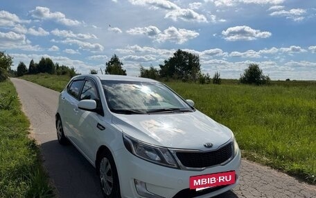 KIA Rio III рестайлинг, 2013 год, 730 000 рублей, 2 фотография