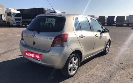 Toyota Yaris III рестайлинг, 2009 год, 670 000 рублей, 4 фотография