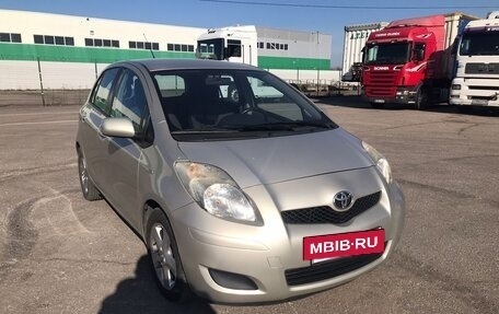Toyota Yaris III рестайлинг, 2009 год, 670 000 рублей, 6 фотография