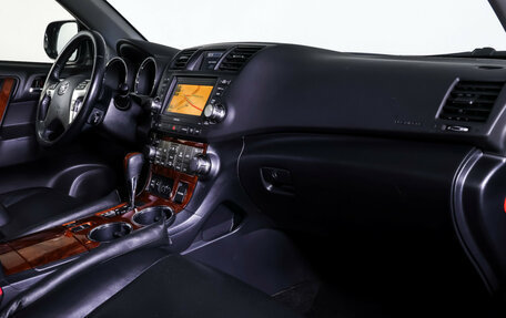 Toyota Highlander III, 2012 год, 2 190 000 рублей, 11 фотография