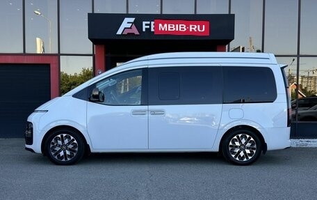 Hyundai Staria, 2022 год, 5 998 000 рублей, 7 фотография