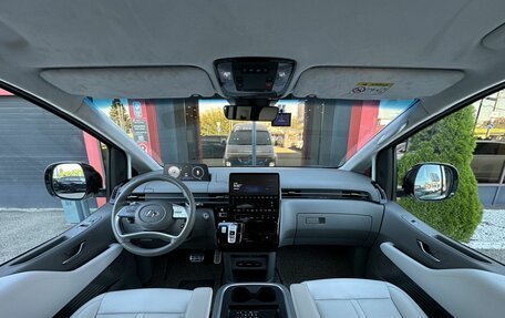 Hyundai Staria, 2022 год, 5 998 000 рублей, 18 фотография