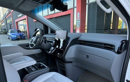 Hyundai Staria, 2022 год, 5 998 000 рублей, 20 фотография