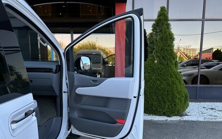 Hyundai Staria, 2022 год, 5 998 000 рублей, 19 фотография